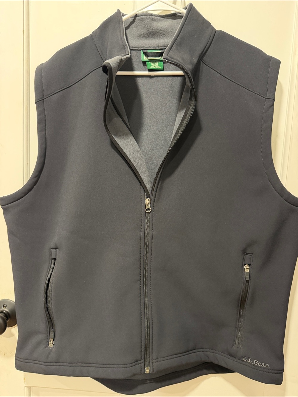 L.L. Bean Men's Black and Dark Gray Full-Zip Softshell Vest